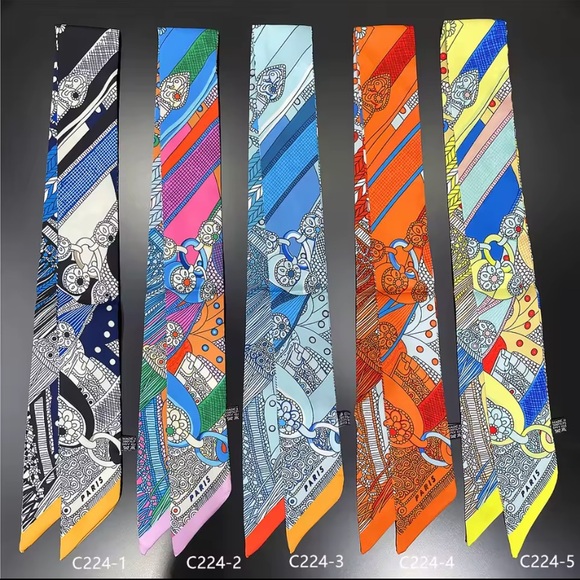 CHRISTIAN Lux Fashion Constellation Designer Women Bandana Ribbon Scarf - Picture 16 of 16